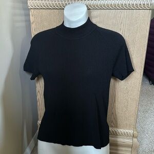 Jones New York ribbed mock turtleneck top.